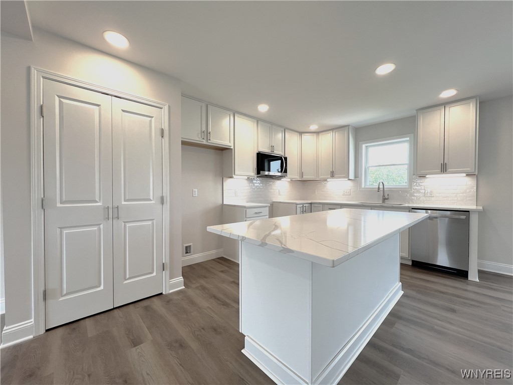 photo 2 : 122 Winterbrook Drive, Amherst NY 14228