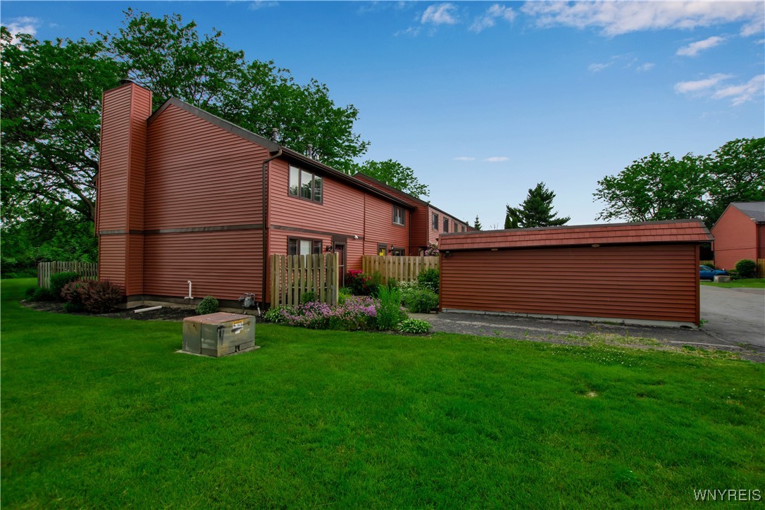 photo 2 : 1273 Peppertree Drive, Evans NY 14047