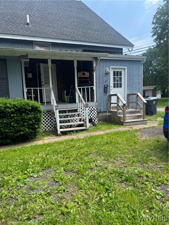 photo T4kQeo-IzO: 38 North Main Street, Royalton NY 14105