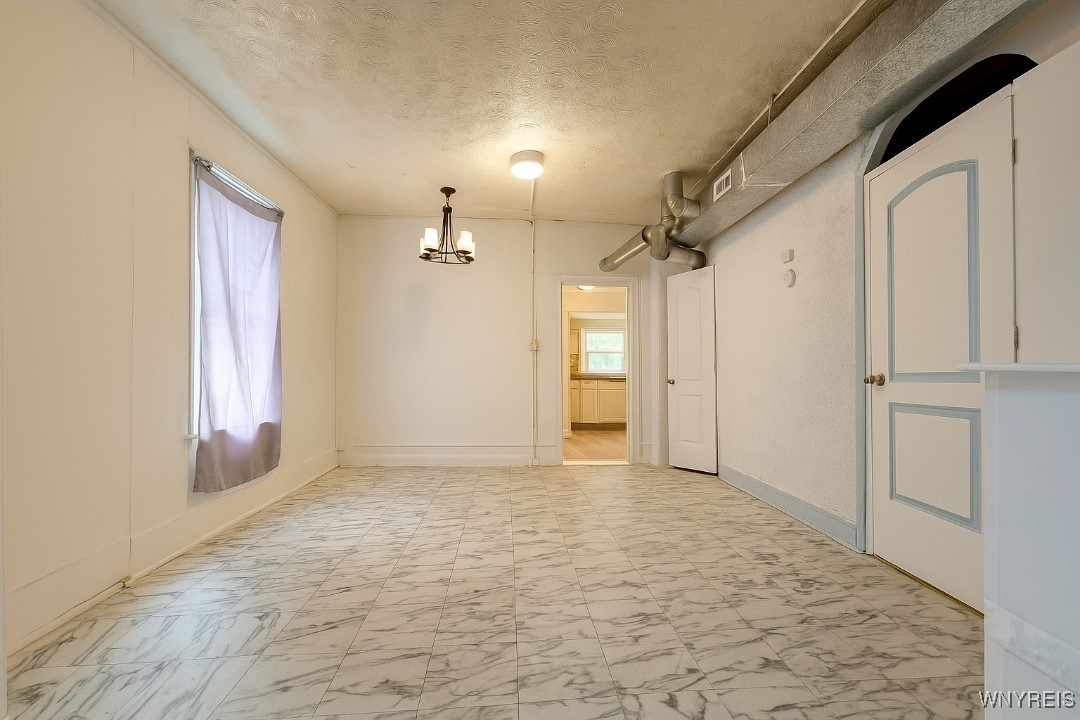photo 3 : 165 Leroy Avenue, Buffalo NY 14214
