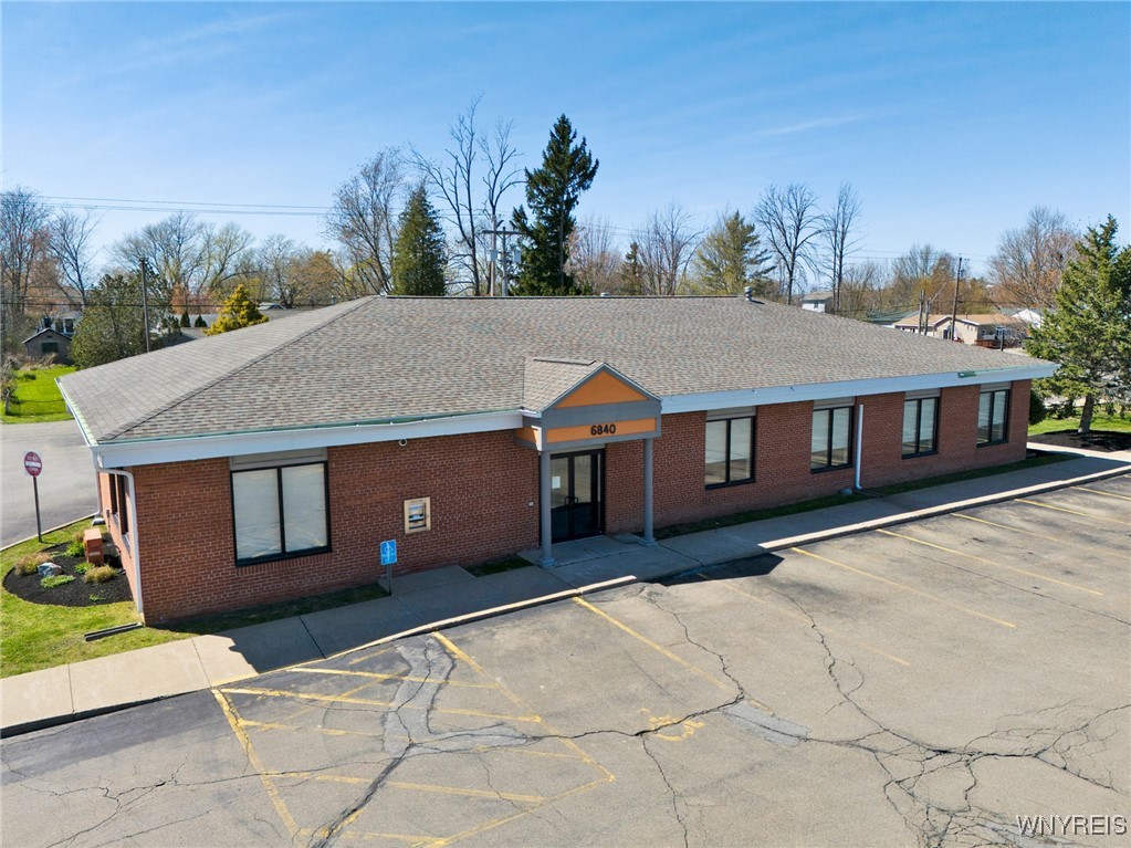 photo Et9b1317C4: 6840 Erie Road, Evans NY 14047