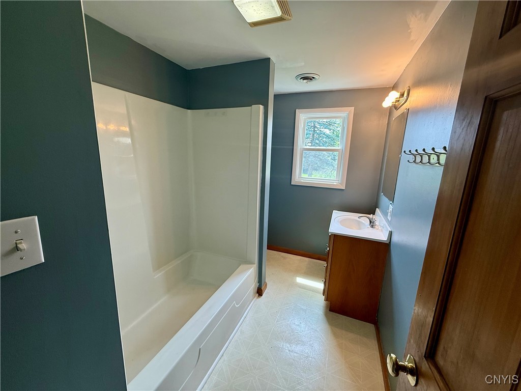 photo pWmwdfpRFbybIIXSu2iiq2j6pbyjOoUGtTc: 25054 Rt-12, Watertown Town NY 13601