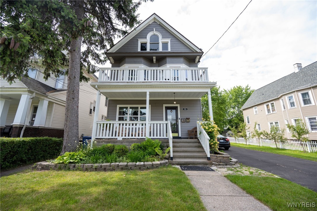 photo 1 : 933 Tifft Street Lower, Buffalo NY 14220