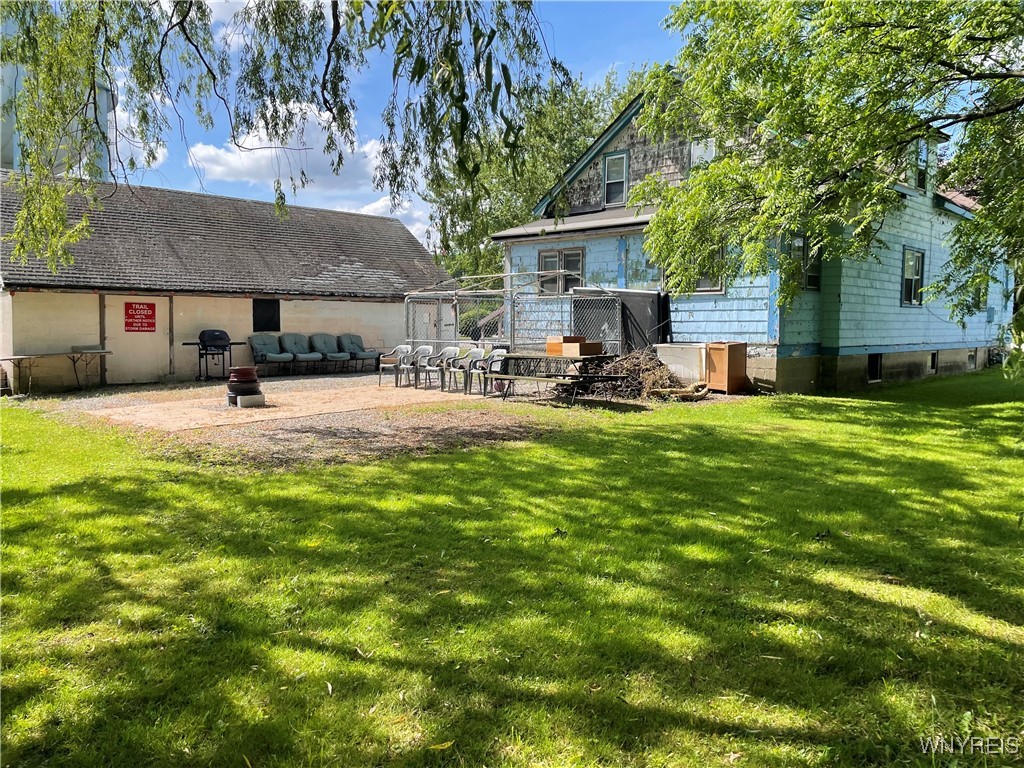 photo 6p4: 5750 & 5760 Seneca Street, Elma NY 14059