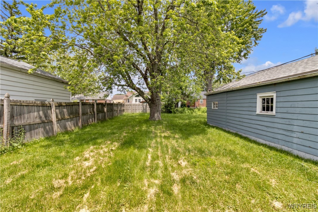 photo 3 : 26 Beale Avenue, Cheektowaga NY 14225