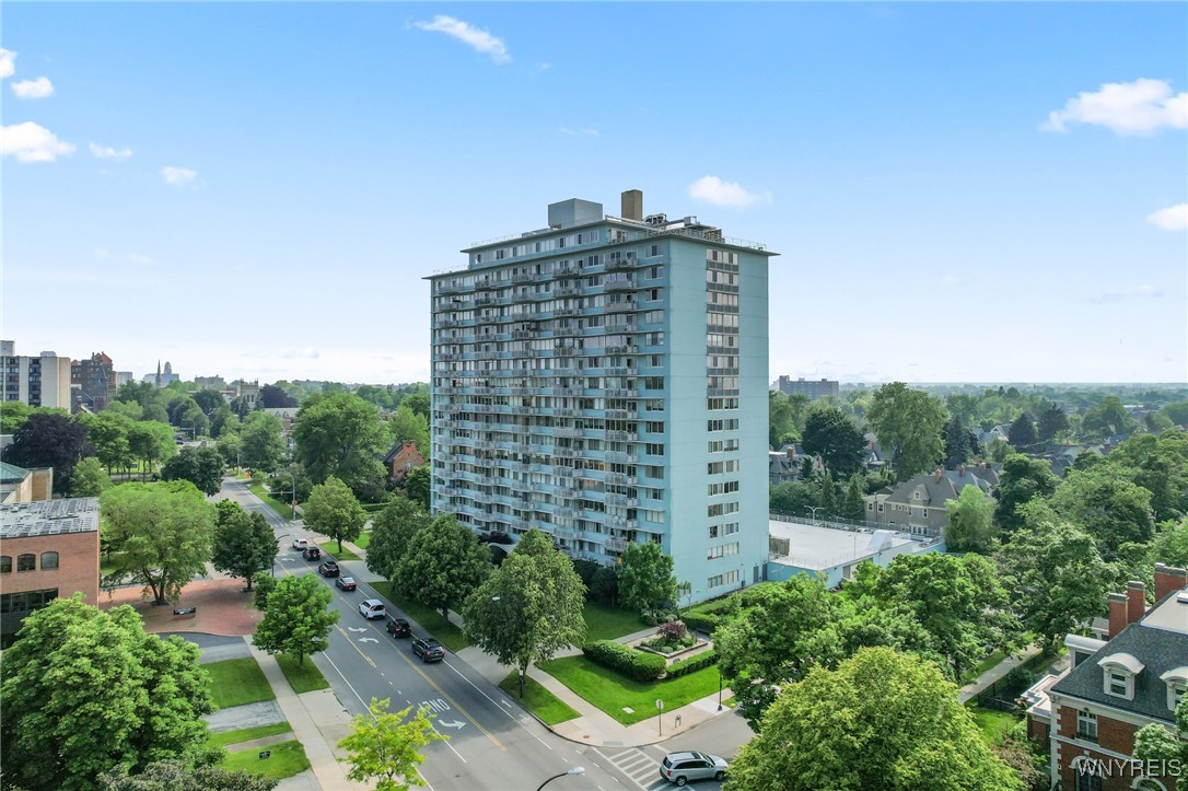 photo s8DbBFeq84U: 1088 Delaware Ave Avenue 9I, Buffalo NY 14209