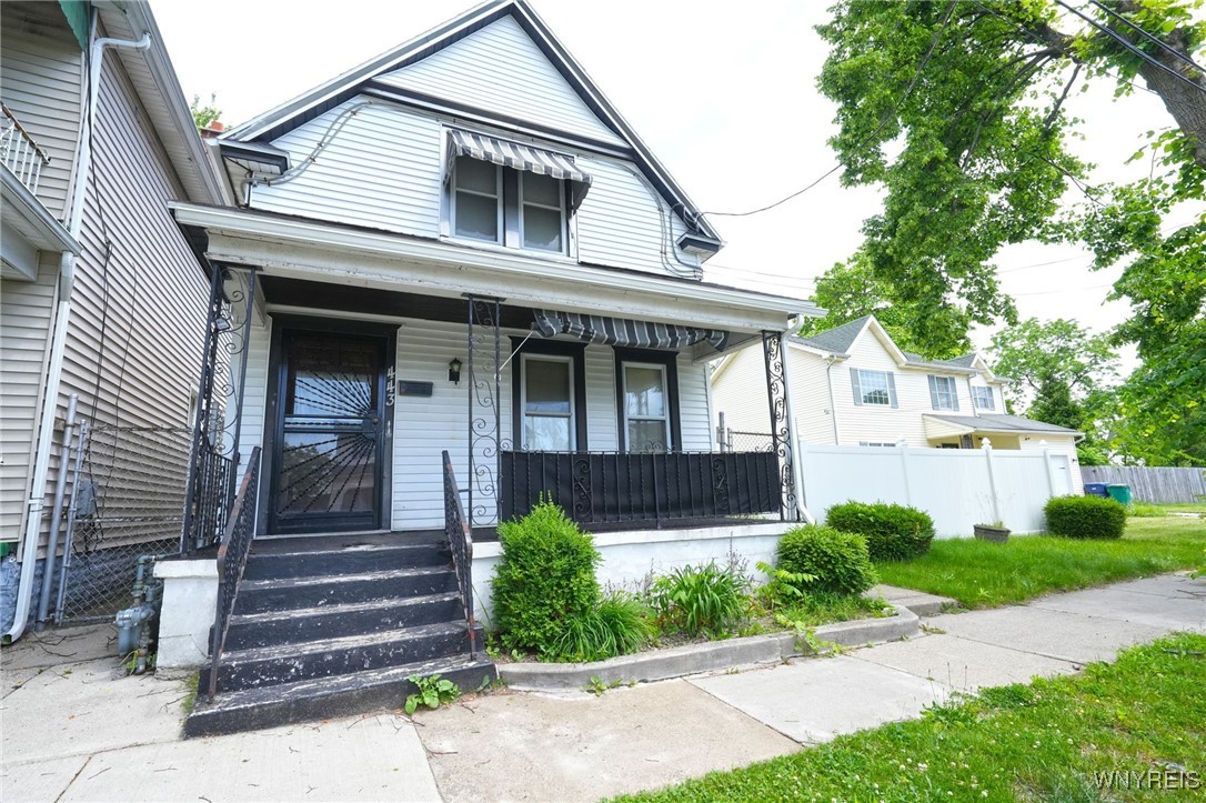 photo Slz3: 443 Madison Street, Buffalo NY 14212