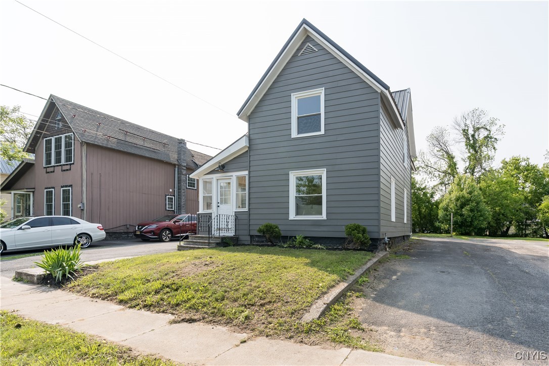 photo bXdDlg7ddB: 517 New York Avenue, Watertown City NY 13601
