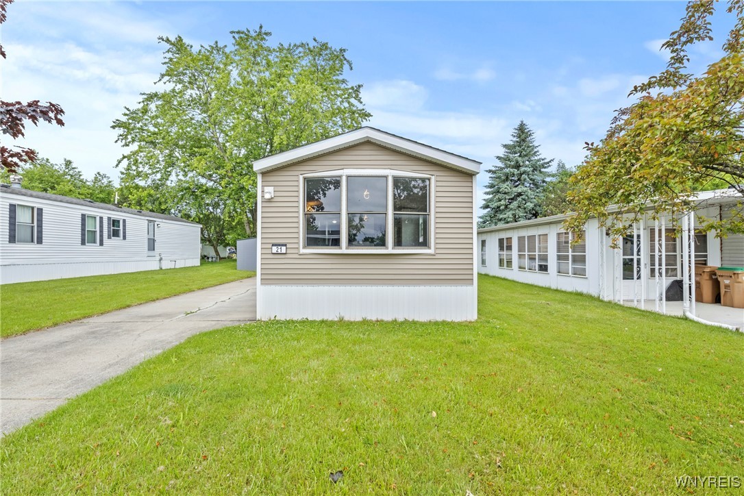 photo undefined: 21 Harmony Lane, Cheektowaga NY 14225