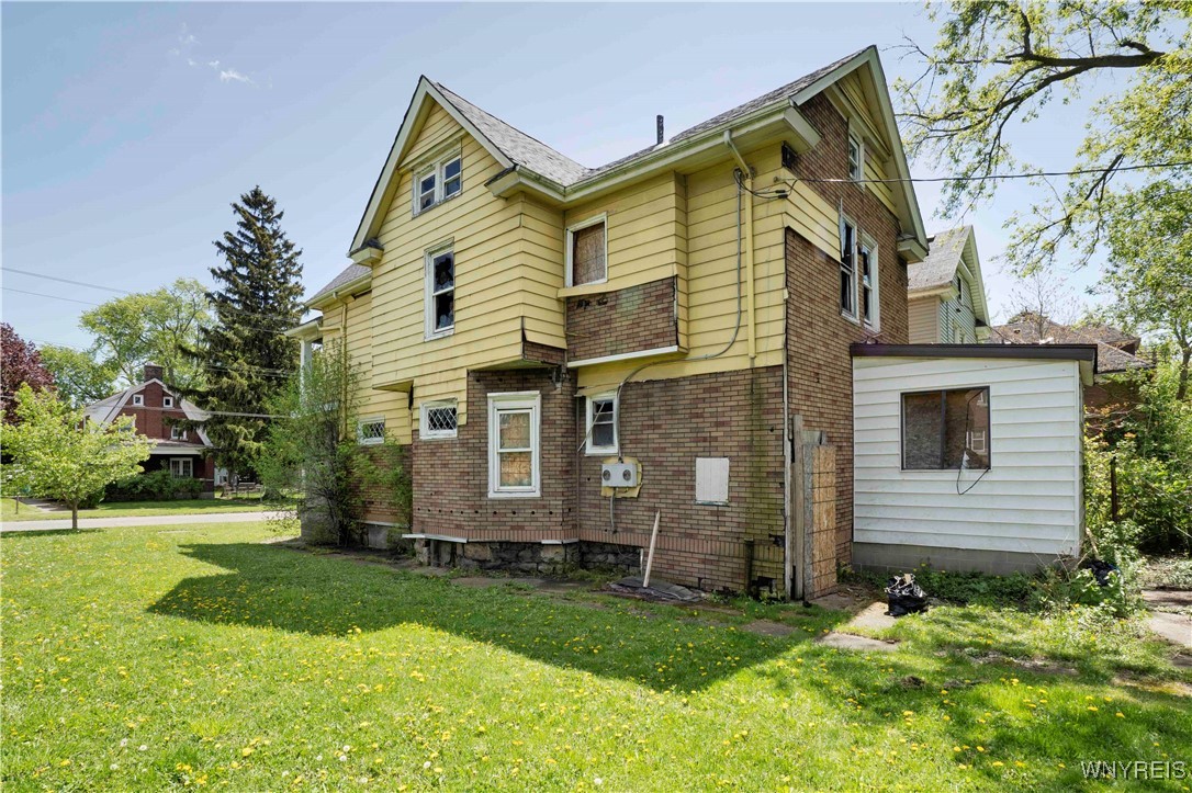 photo undefined: 424 13th Street, Niagara Falls NY 14303