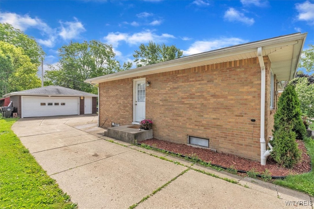 photo 4 : 84 Kurtz Avenue, Lancaster NY 14086