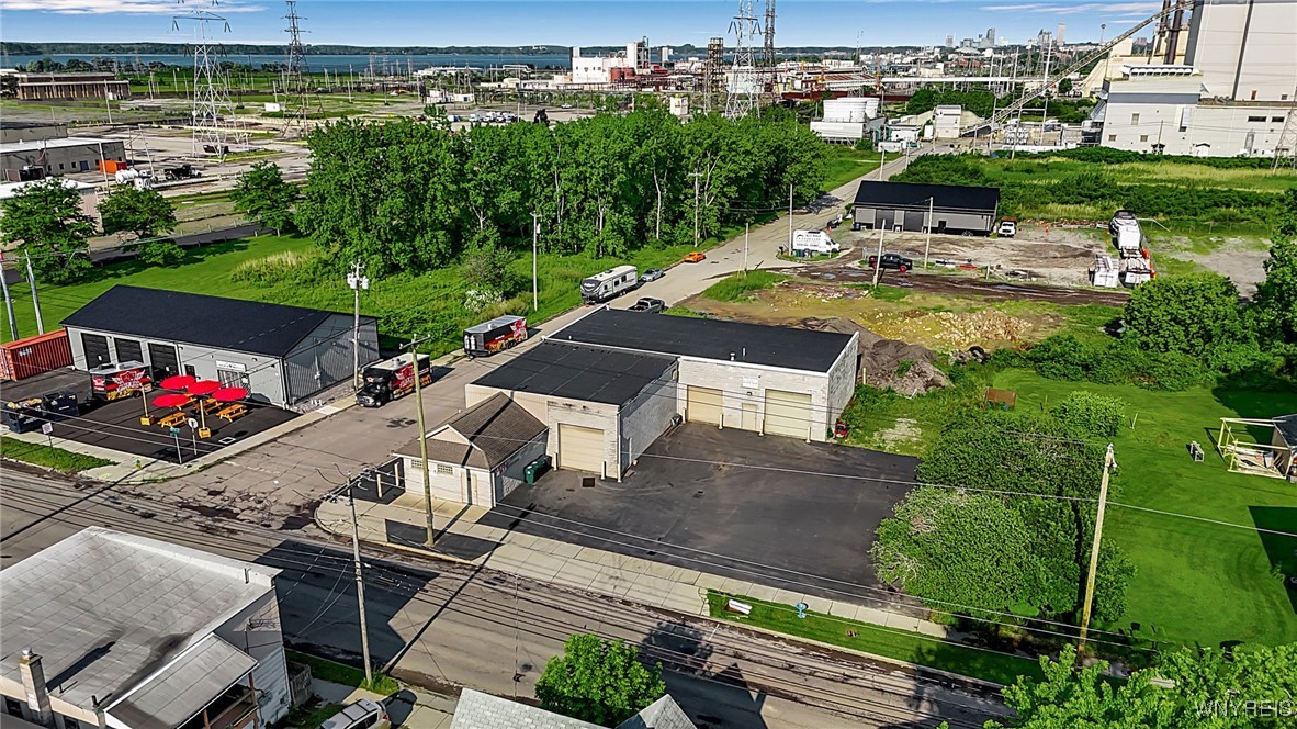photo undefined: 402 56th Bay #2 Street, Niagara Falls NY 14304
