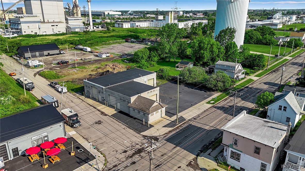 photo R: 402 56th Bay #3 Street, Niagara Falls NY 14304