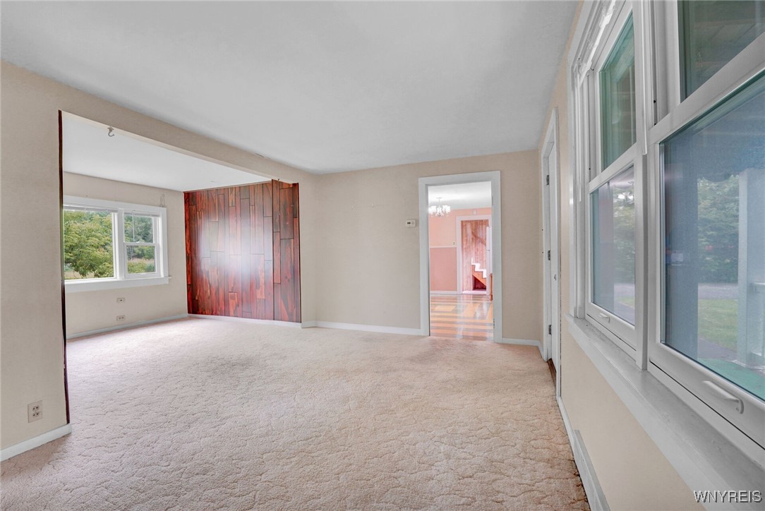 photo 4 : 464 Rowley Road, Cheektowaga NY 14043