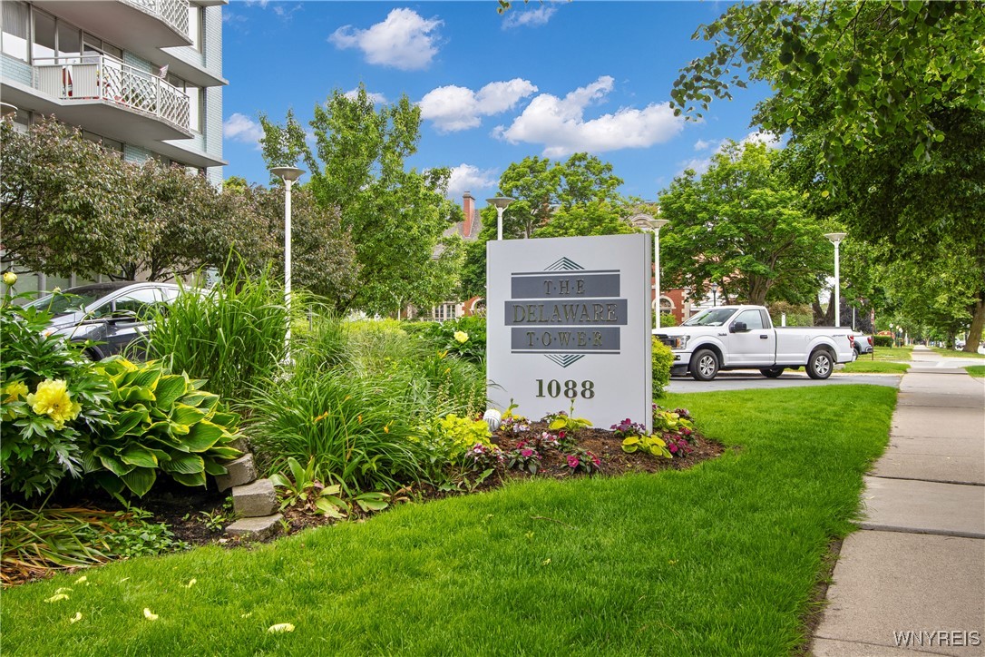 photo 3 : 1088 Delaware Avenue 3B, Buffalo NY 14209