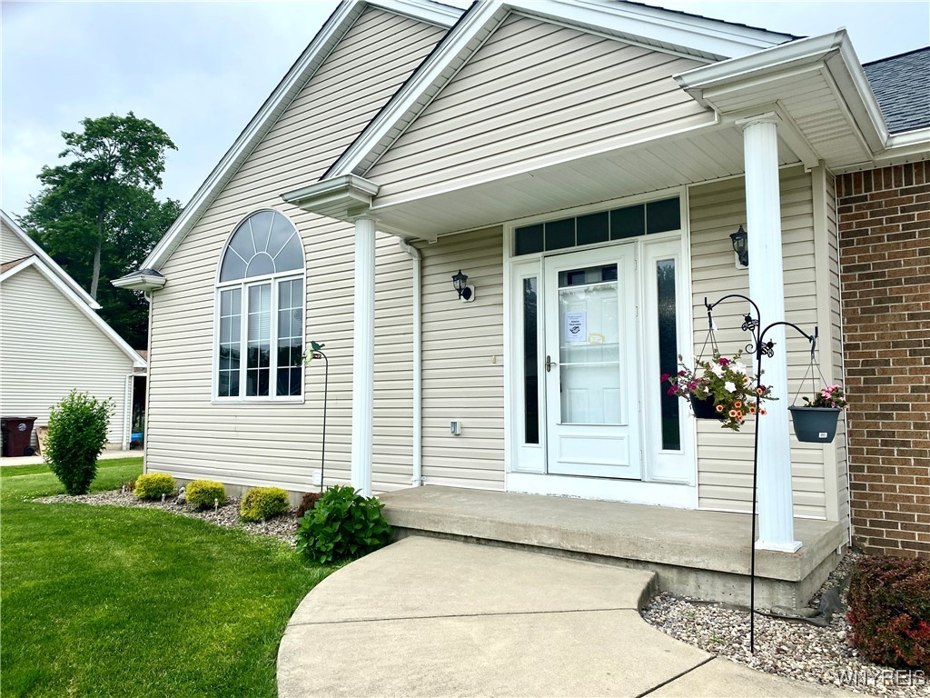 photo Y-rJi3EHC: 3050 Hillbrook Drive, Eden NY 14057