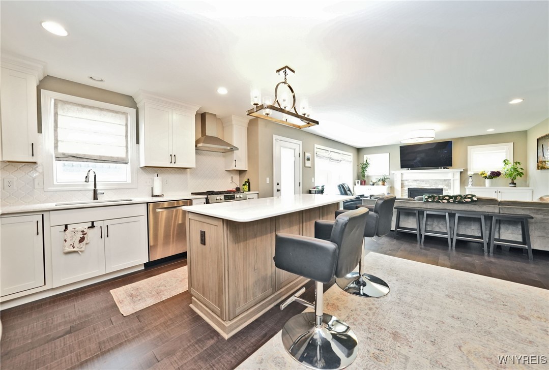 photo 2 : 6409 Ward Road, Wheatfield NY 14132