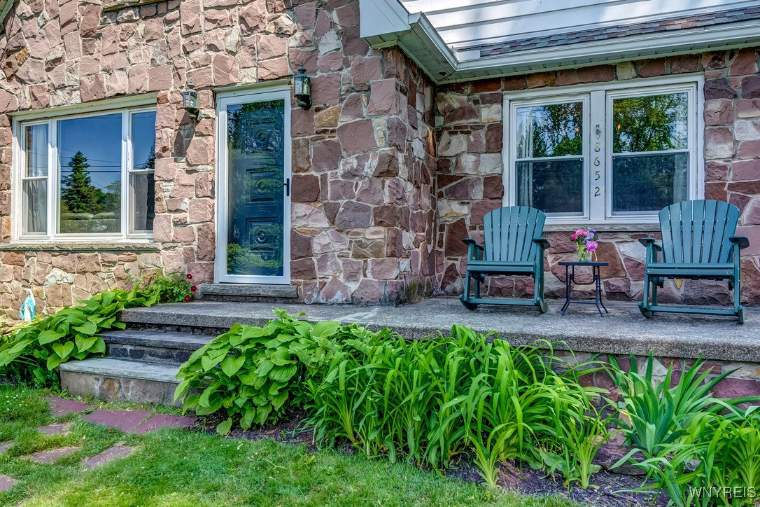 photo 3 : 8652 Griffon Avenue, Niagara Falls NY 14304