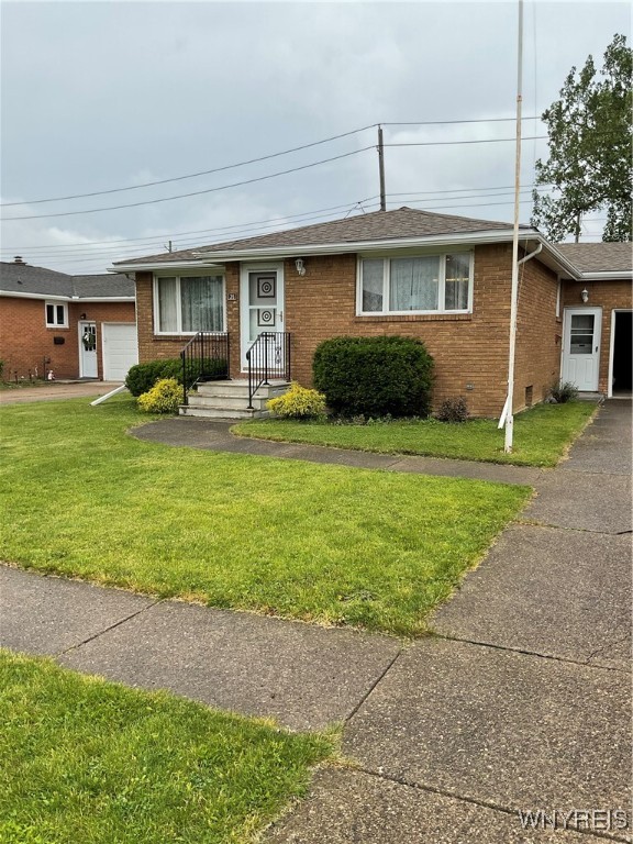 photo c: 26 Tamark Court, Cheektowaga NY 14227