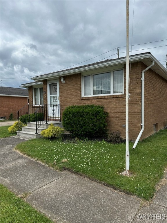 photo 2 : 26 Tamark Court, Cheektowaga NY 14227