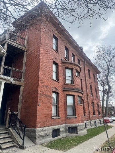 photo pic2Vha2lRvFzKnsAFBiQ0: 215 Allen Street, Buffalo NY 14201