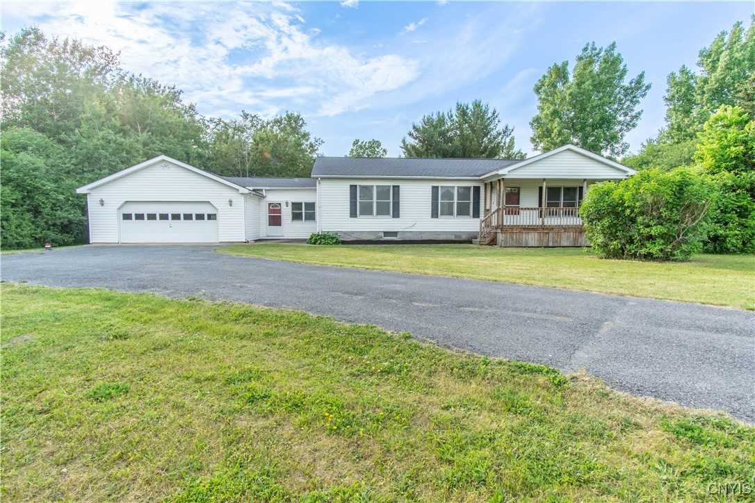 photo EAUXQSh9FAJdik8LCBwX0: 25755 Mustard Road, Pamelia NY 13601