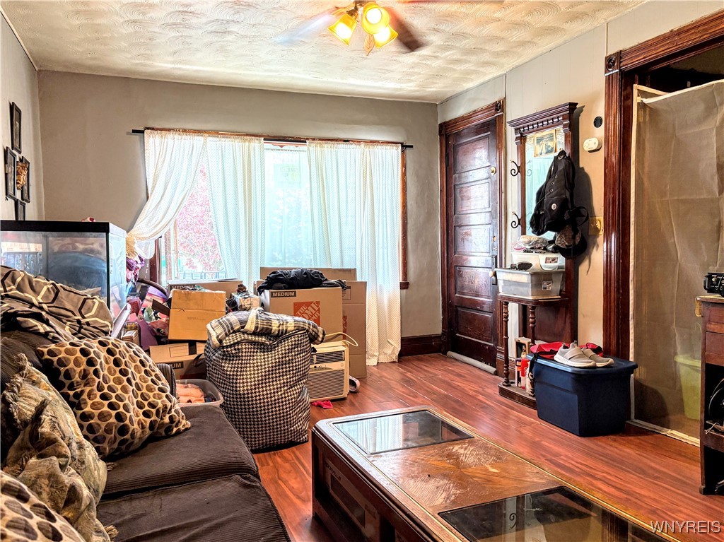 photo 2 : 134 Hamburg Street, Buffalo NY 14204