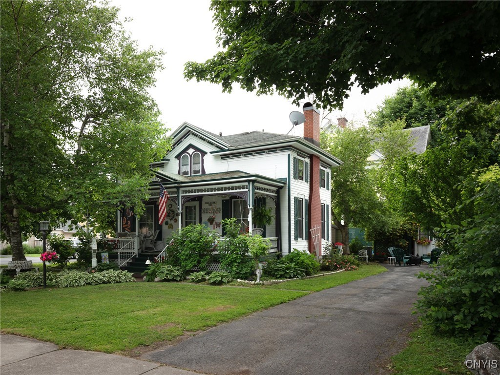 photo ttNwWBaDSFtdCfQO09Fm7JBDo1ZBoyMjAC4: 303 Mullin Street, Watertown City NY 13601