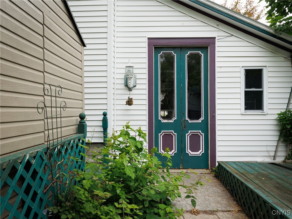 photo ew0OfeU-c: 303 Mullin Street, Watertown City NY 13601