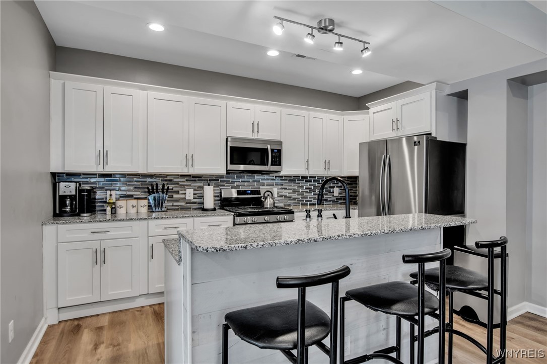photo 2 : 184 14th Street, Buffalo NY 14213