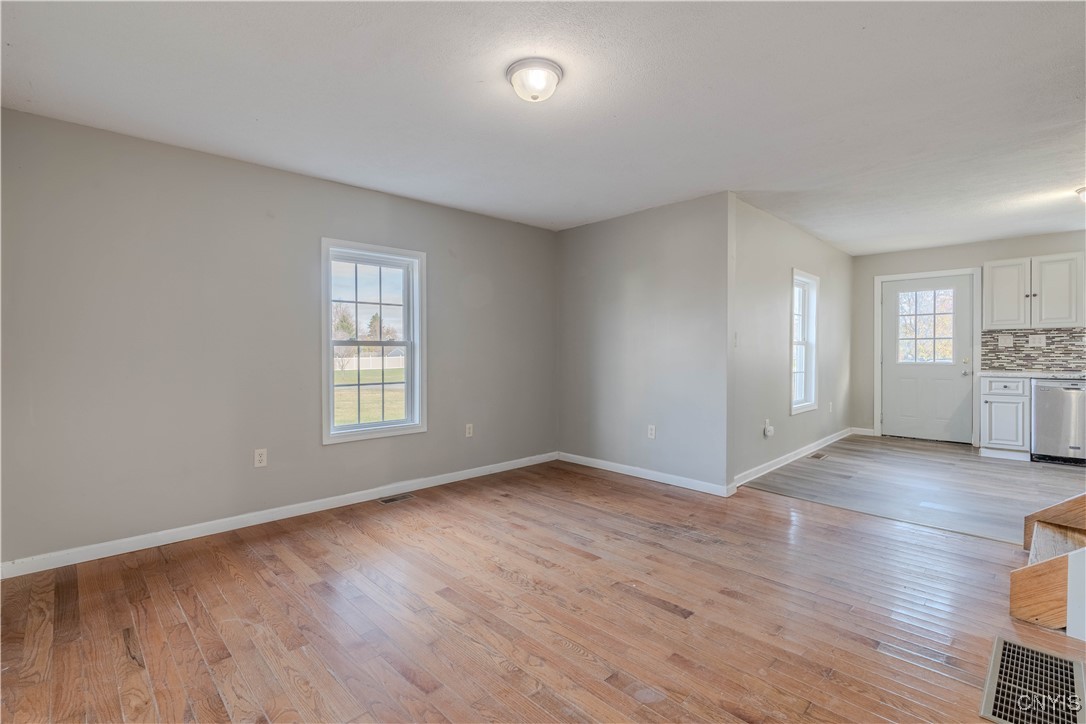 photo 2 : 160 Breen Avenue, Watertown City NY 13601