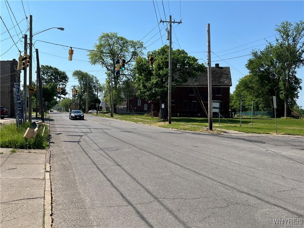 photo cck2b4z-QH3zr7JEr3WOAXXoXElFgIS-UDA2X2rmIA: 431 Portage Road, Niagara Falls NY 14303