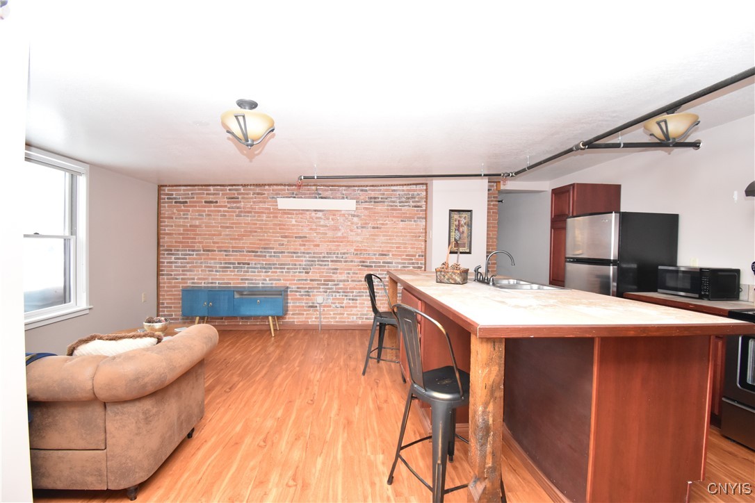 photo 4 : 150 Court Street 4-2, Watertown City NY 13601