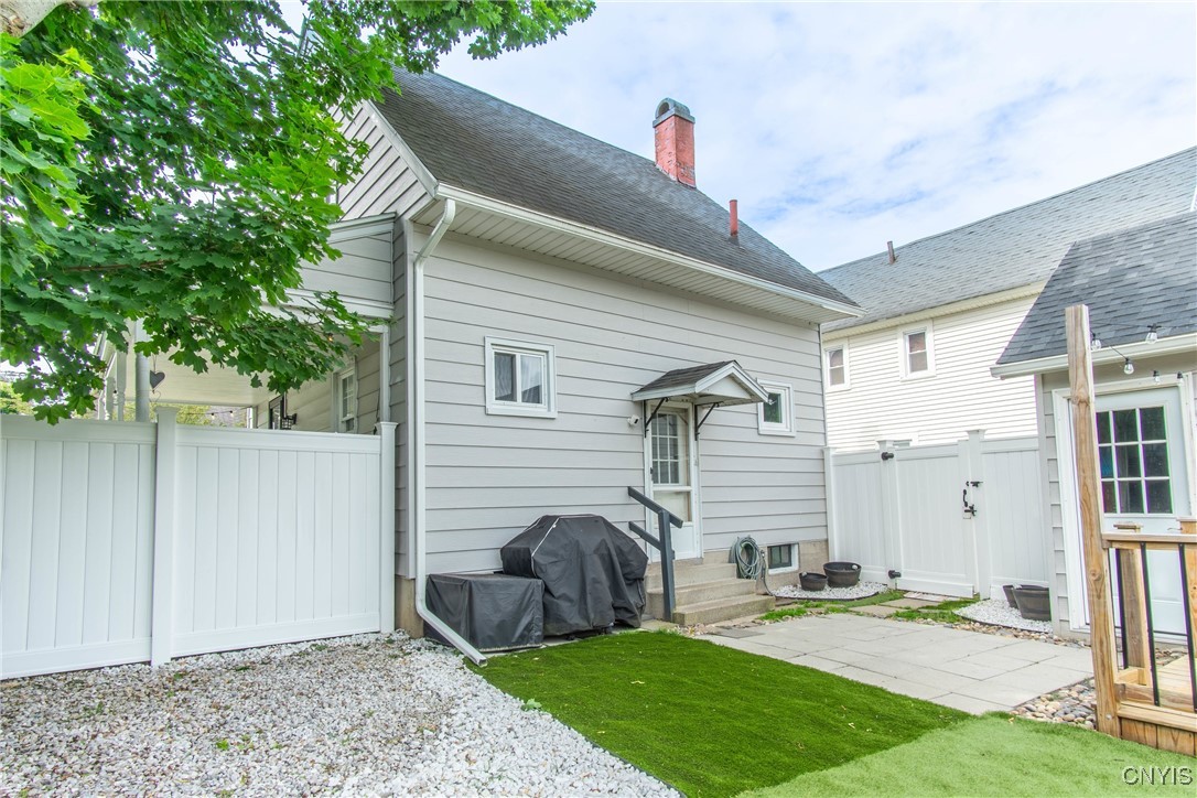 photo 3 : 231 Stuart Street, Watertown City NY 13601