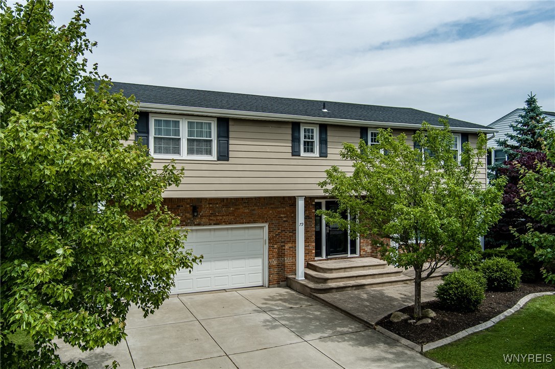 photo 2 : 79 Hemlock Drive, West Seneca NY 14224
