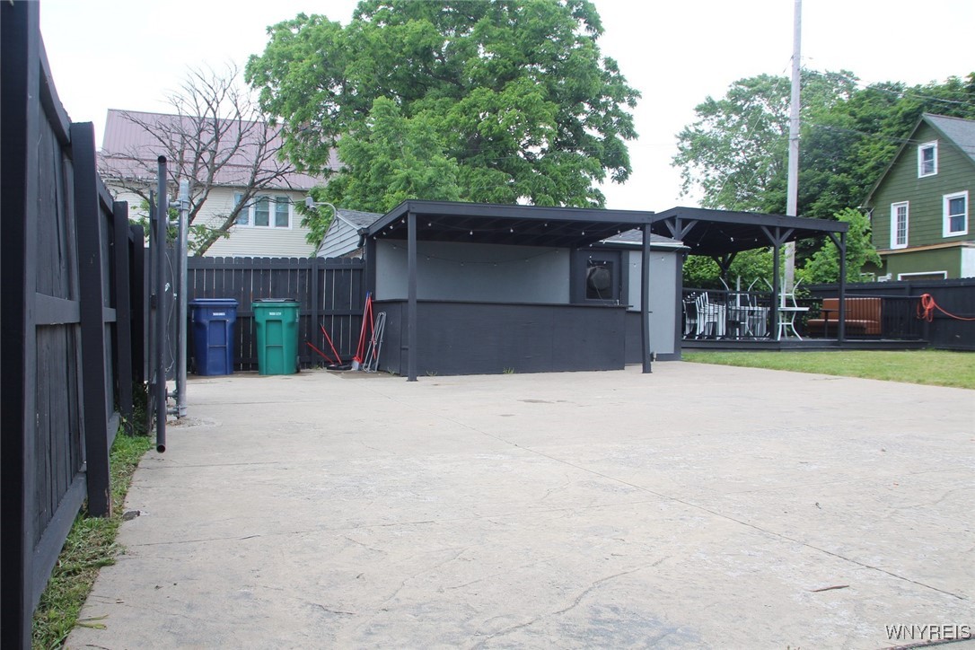 photo 2 : 2179 Niagara Street, Buffalo NY 14207