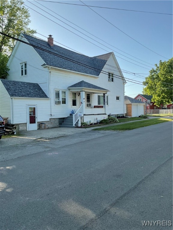 photo 2 : 46 Long Avenue, Cheektowaga NY 14225