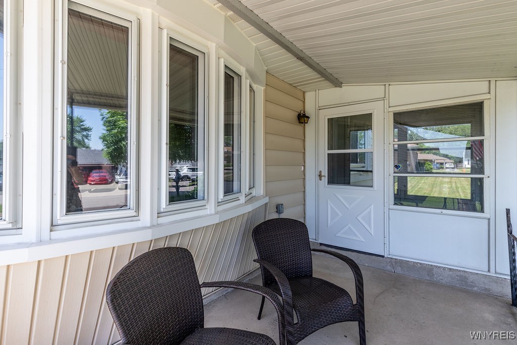 photo 2 : 32 Kathleen Drive, Cheektowaga NY 14225