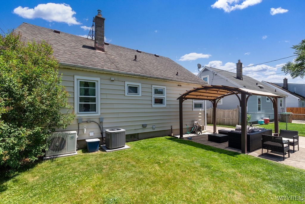 photo 3 : 32 Kathleen Drive, Cheektowaga NY 14225