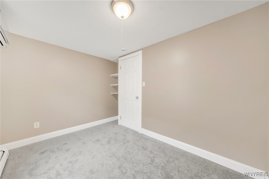 photo 4 : 273 Orchard Place, Cheektowaga NY 14225