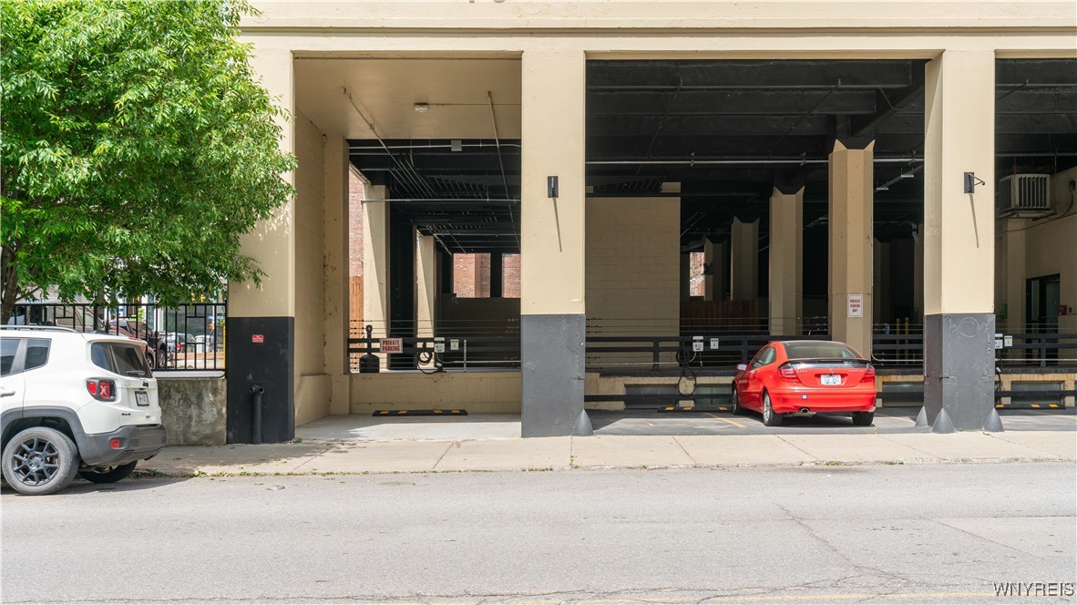 photo 2 : 210 Ellicott Street 605, Buffalo NY 14203