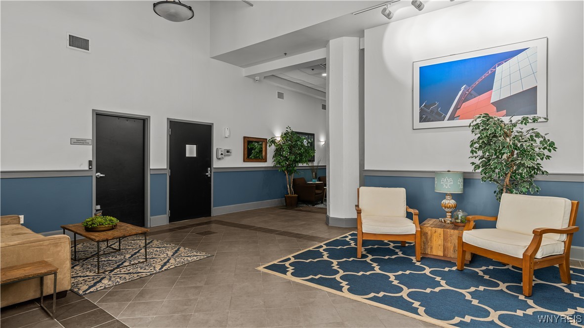 photo 3 : 210 Ellicott Street 605, Buffalo NY 14203