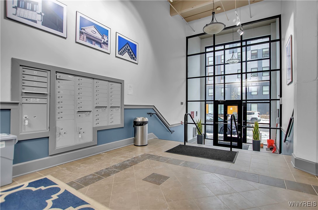 photo xPGUng90lkU: 210 Ellicott Street 206, Buffalo NY 14203