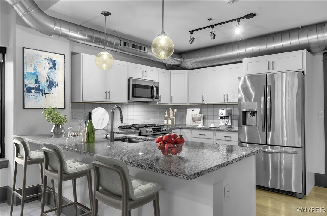 photo 4 : 210 Ellicott Street 206, Buffalo NY 14203