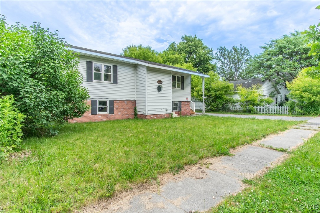photo 2 : 1012 Erie Street, Watertown City NY 13601