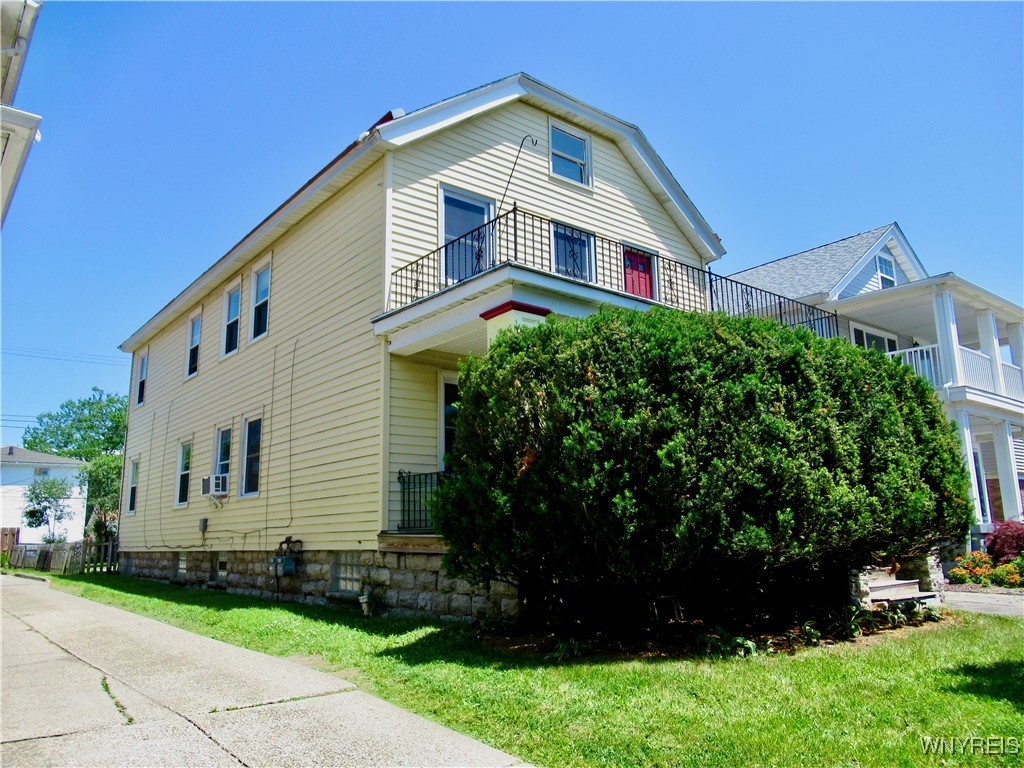 photo 1 : 818 Amherst Street, Buffalo NY 14216