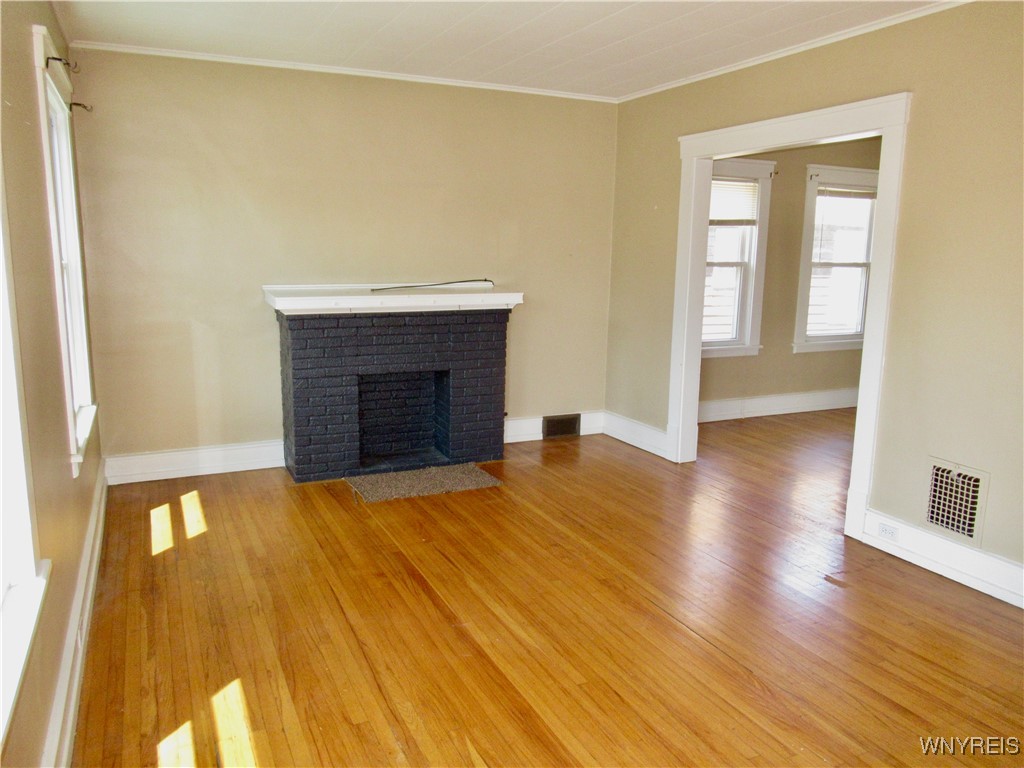 photo 2 : 818 Amherst Street, Buffalo NY 14216