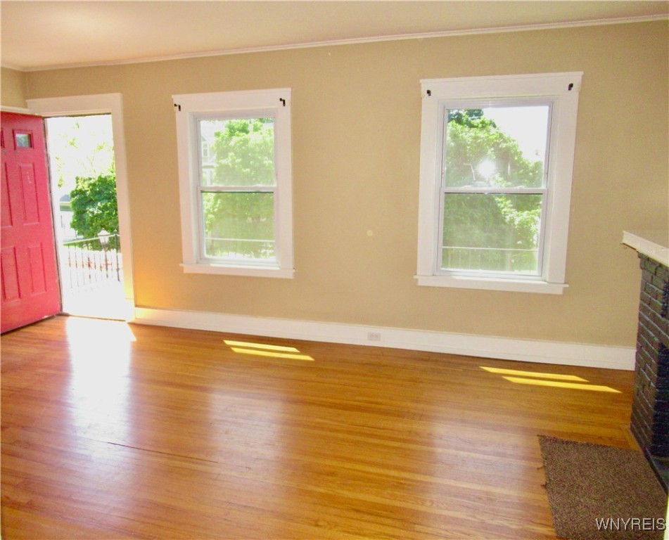 photo 4 : 818 Amherst Street, Buffalo NY 14216
