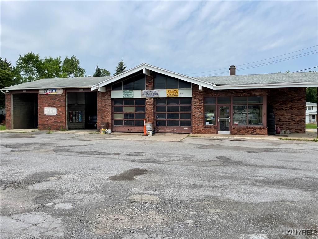 photo undefined: 3020 Southwestern Boulevard, Orchard Park NY 14127