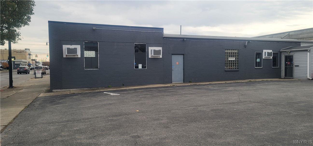 photo 4 : 2601 Pine Avenue, Niagara Falls NY 14301